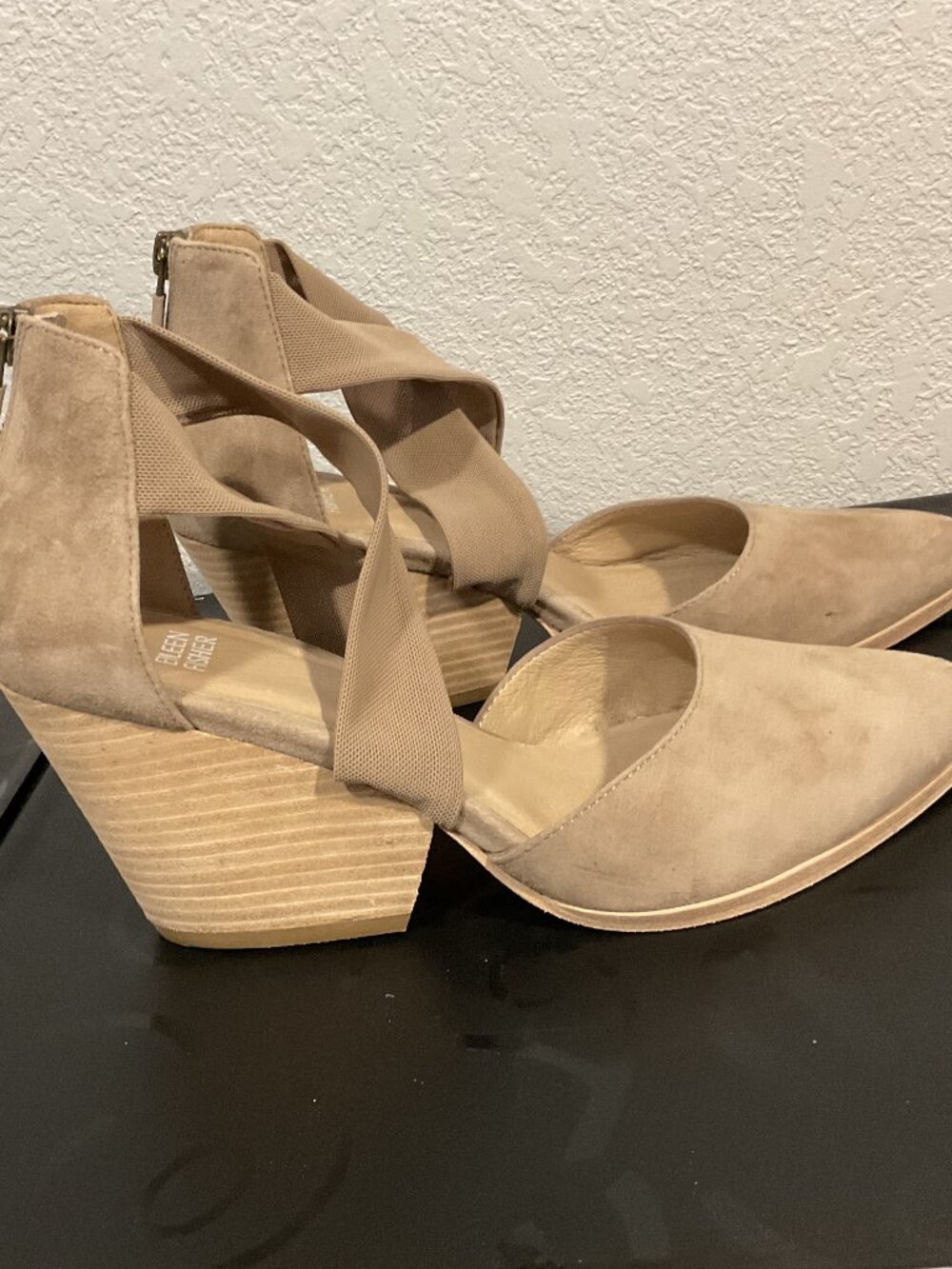 NEW Eileen Fisher Tess suede pump 9